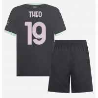 Dětský fotbalový dres AC Milan Theo Hernandez #19 2024-25 Třetí Krátký Rukáv (+ trenýrky)